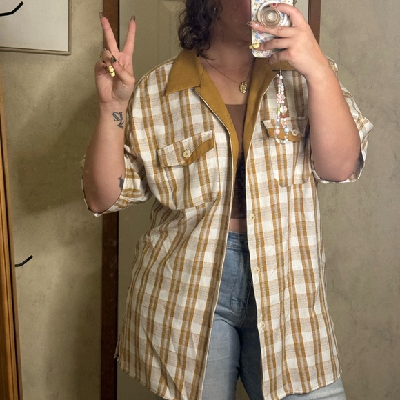 Vintage Tan, Plaid Button Down 🍂 - Picture 5 of 9